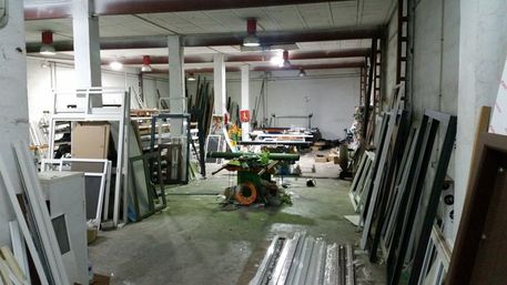 Carpintería de Aluminio Regino Lozano Alarcón parte de un ambiente